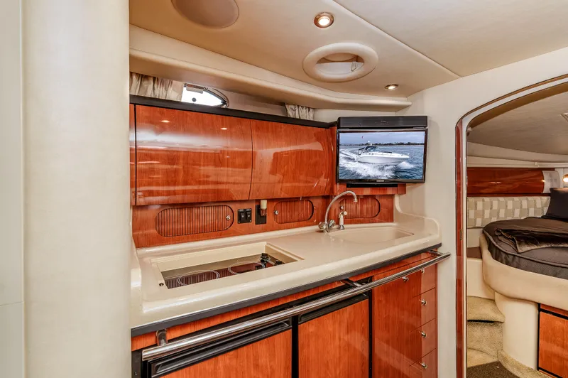 "pair-a-dice" Yacht Photos Pics 