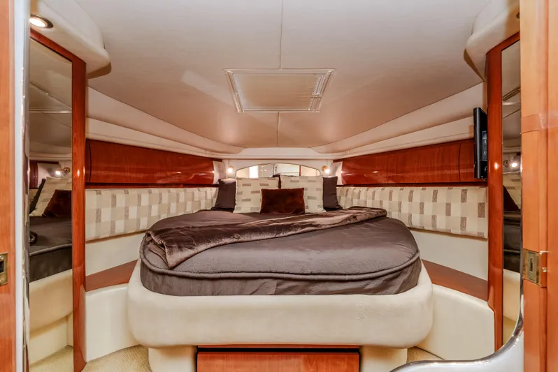 "pair-a-dice" Yacht Photos Pics 