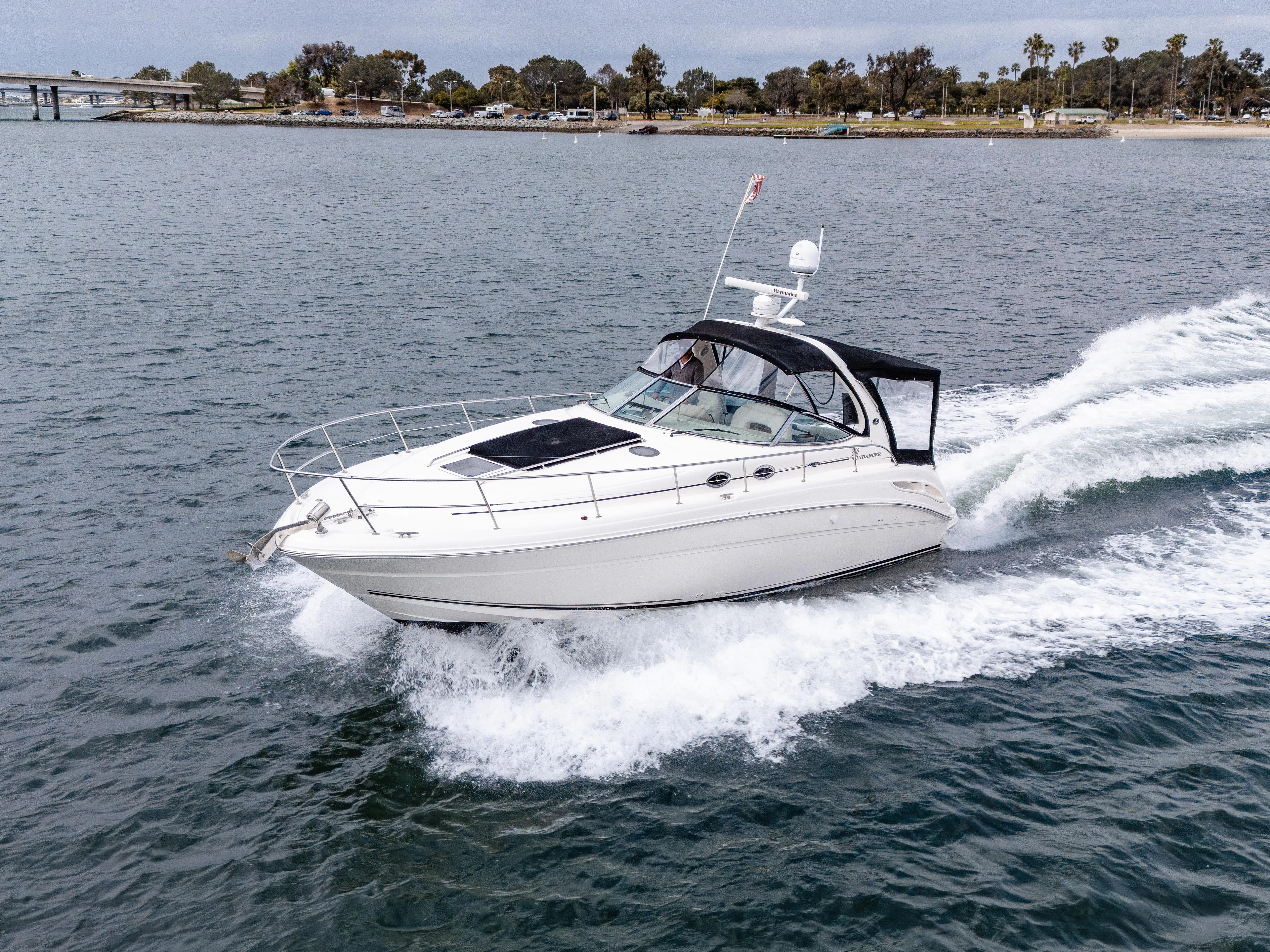 "pair-a-dice" Yacht Photos Pics 