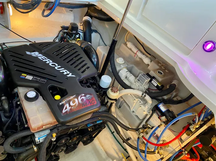 Nauti Goddess II Yacht Photos Pics 