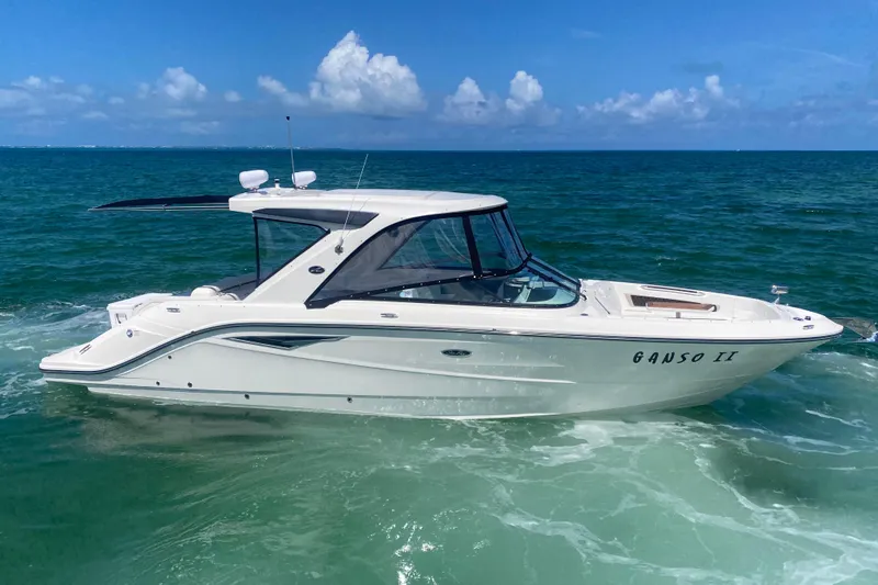 Ganso II Yacht Photos Pics Hull