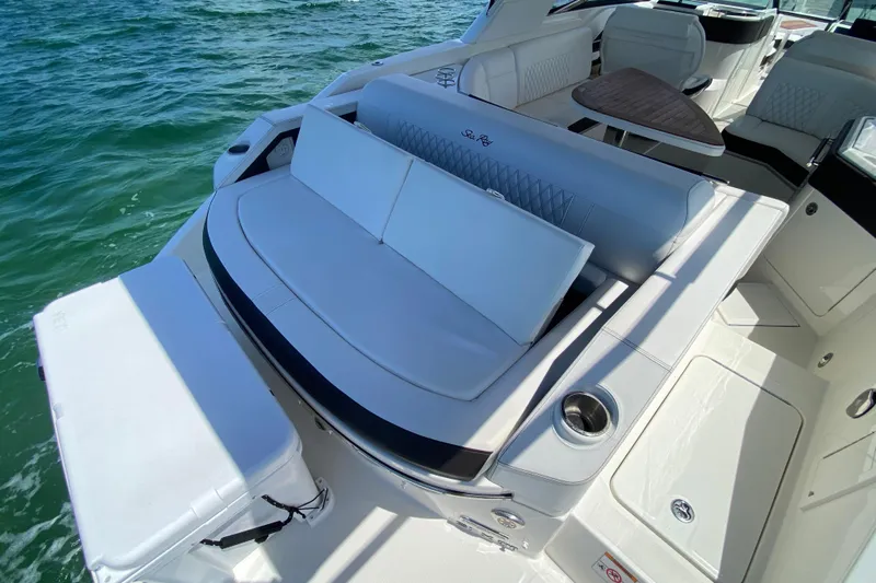 Ganso II Yacht Photos Pics Aft SunPad