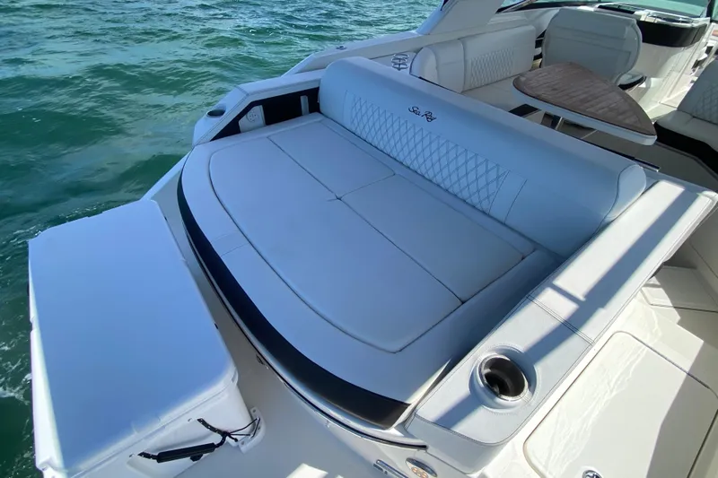 Ganso II Yacht Photos Pics Aft SunPad