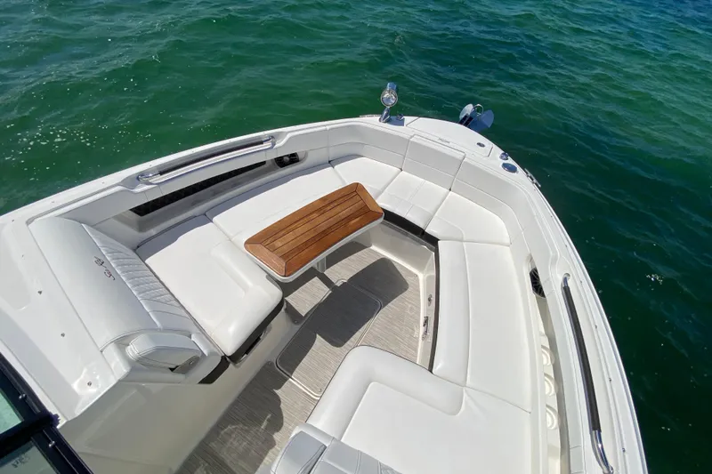 Ganso II Yacht Photos Pics Bow