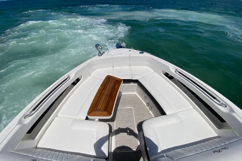 Ganso II Yacht Photos Pics Bow