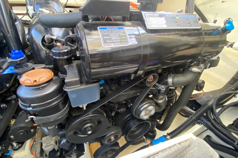 Ganso II Yacht Photos Pics Engines