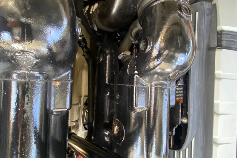 Ganso II Yacht Photos Pics Engines