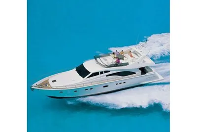 2004 Ferretti Yachts 680