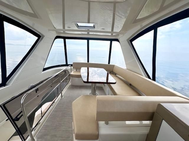 2019 Carver 52 