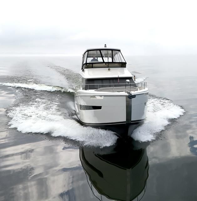 2019 Carver 52 