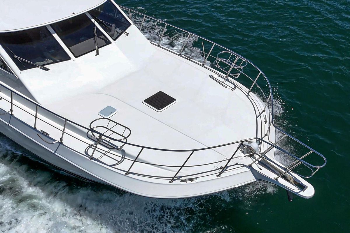 2004 Navigator 57 