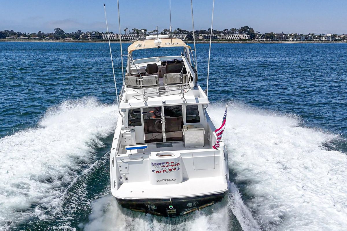 2004 Navigator 57 