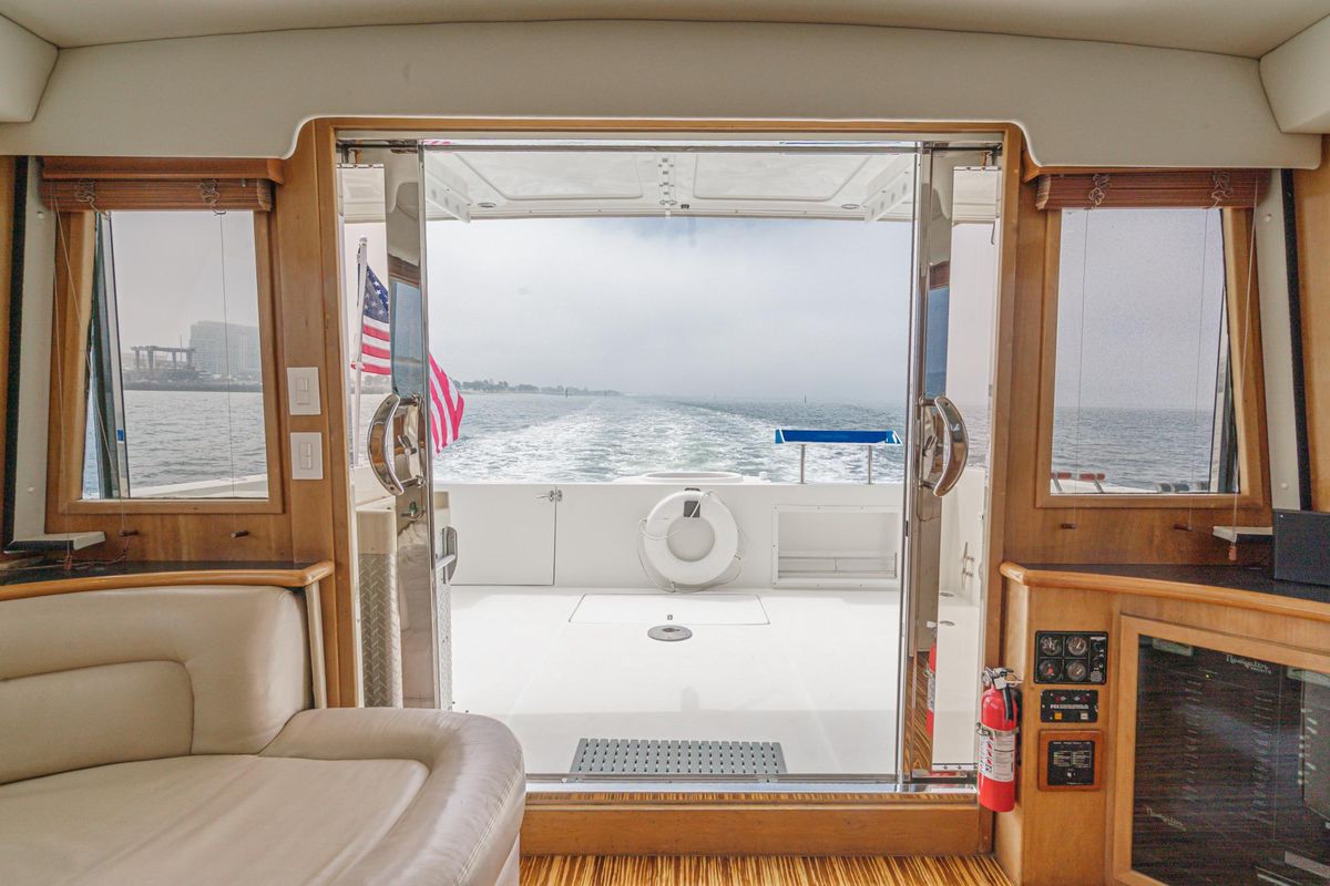 2004 Navigator 57 