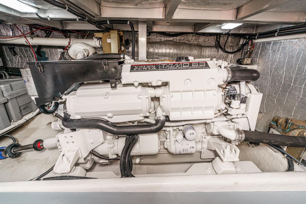 2004 Navigator 57 