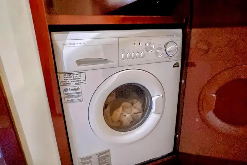 Down Time Yacht Photos Pics 