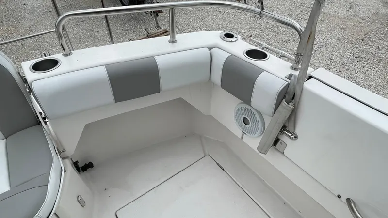  Yacht Photos Pics 2018 Cutwater C-30 Command Bridge LE boat interior with seating and cup holders.