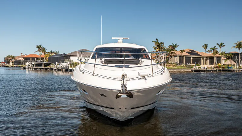  Yacht Photos Pics 2014 Sea Ray 510 Sundancer - Image 3