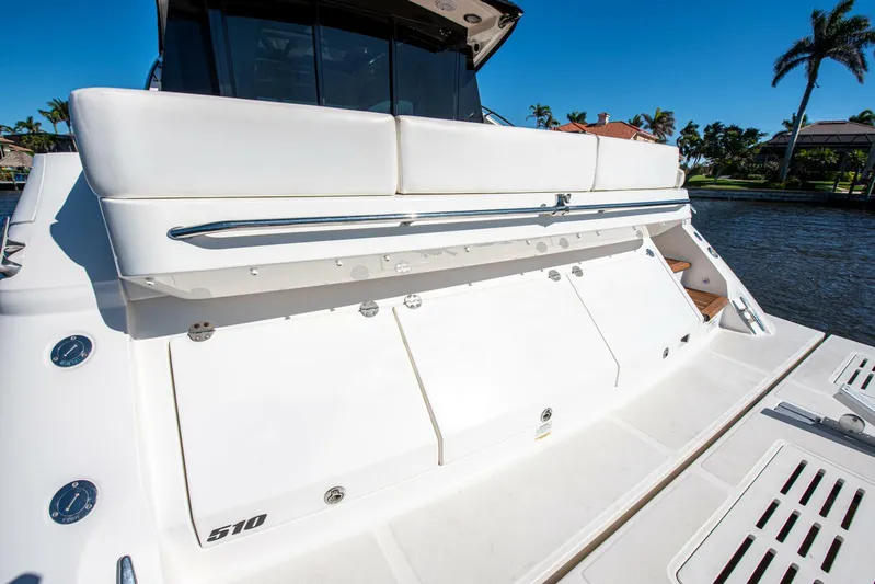  Yacht Photos Pics 2014 Sea Ray 510 Sundancer - Image 15