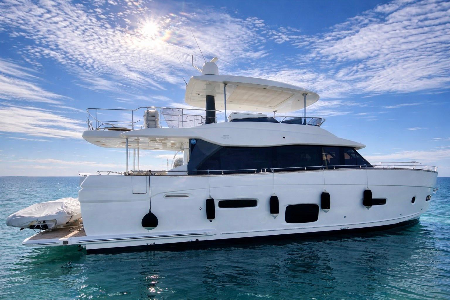Azimut Magellano 66