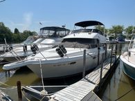 1996 Carver 370 Voyager
