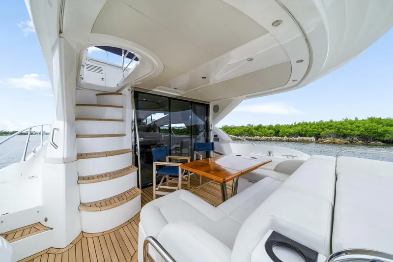  Yacht Photos Pics 2015 Sunseeker Manhattan 55 - Image 18