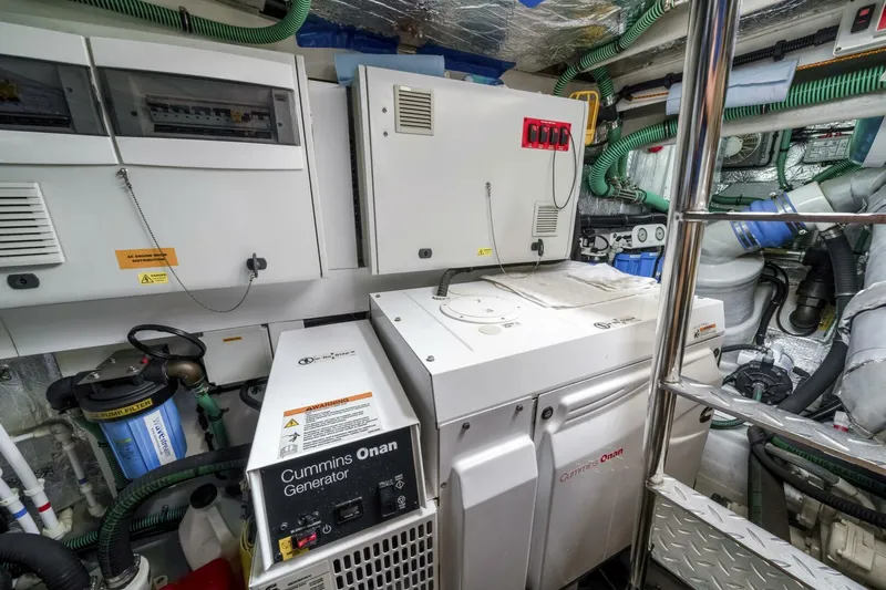  Yacht Photos Pics 2015 Sunseeker Manhattan 55 - Image 48