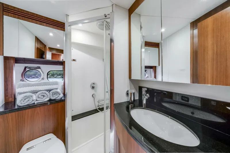  Yacht Photos Pics 2015 Sunseeker Manhattan 55 - Image 46