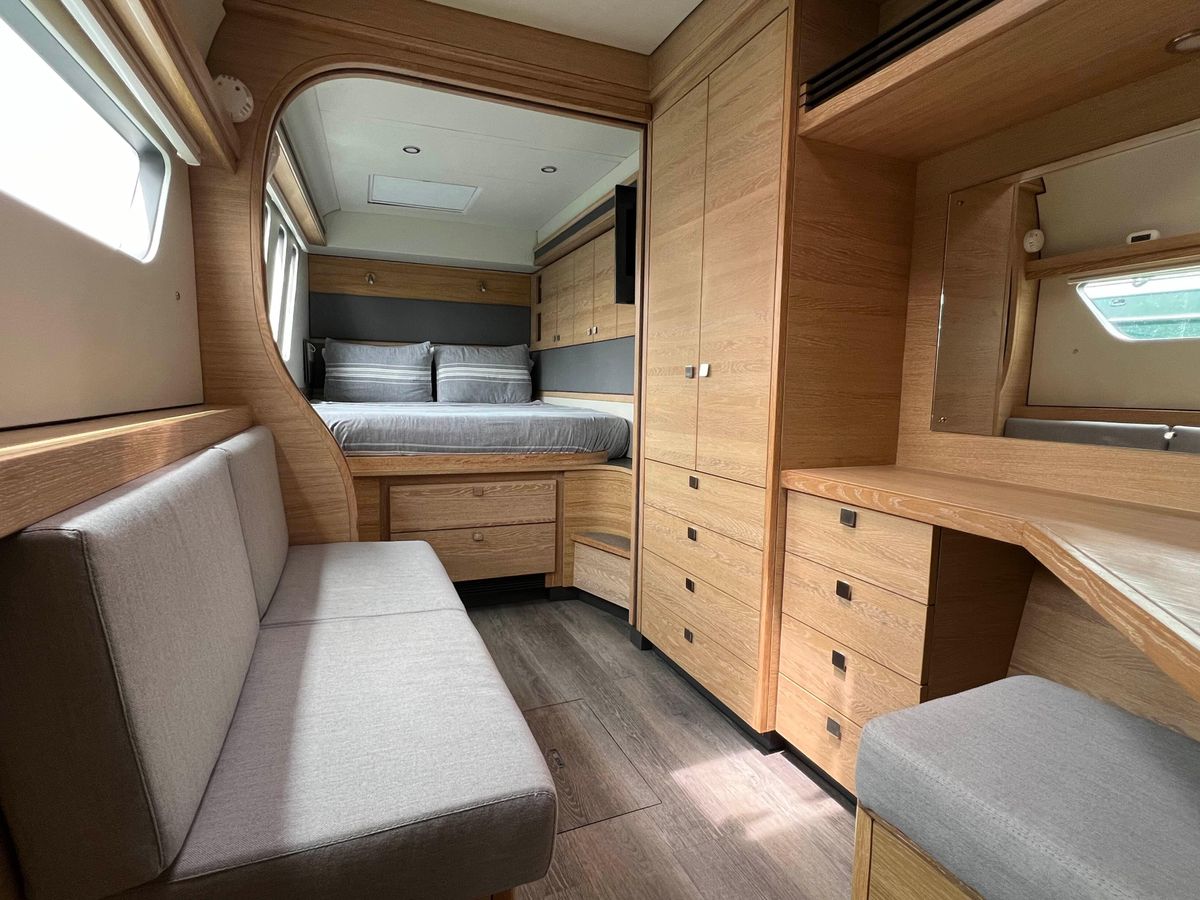 2022 Xquisite Yachts 53 