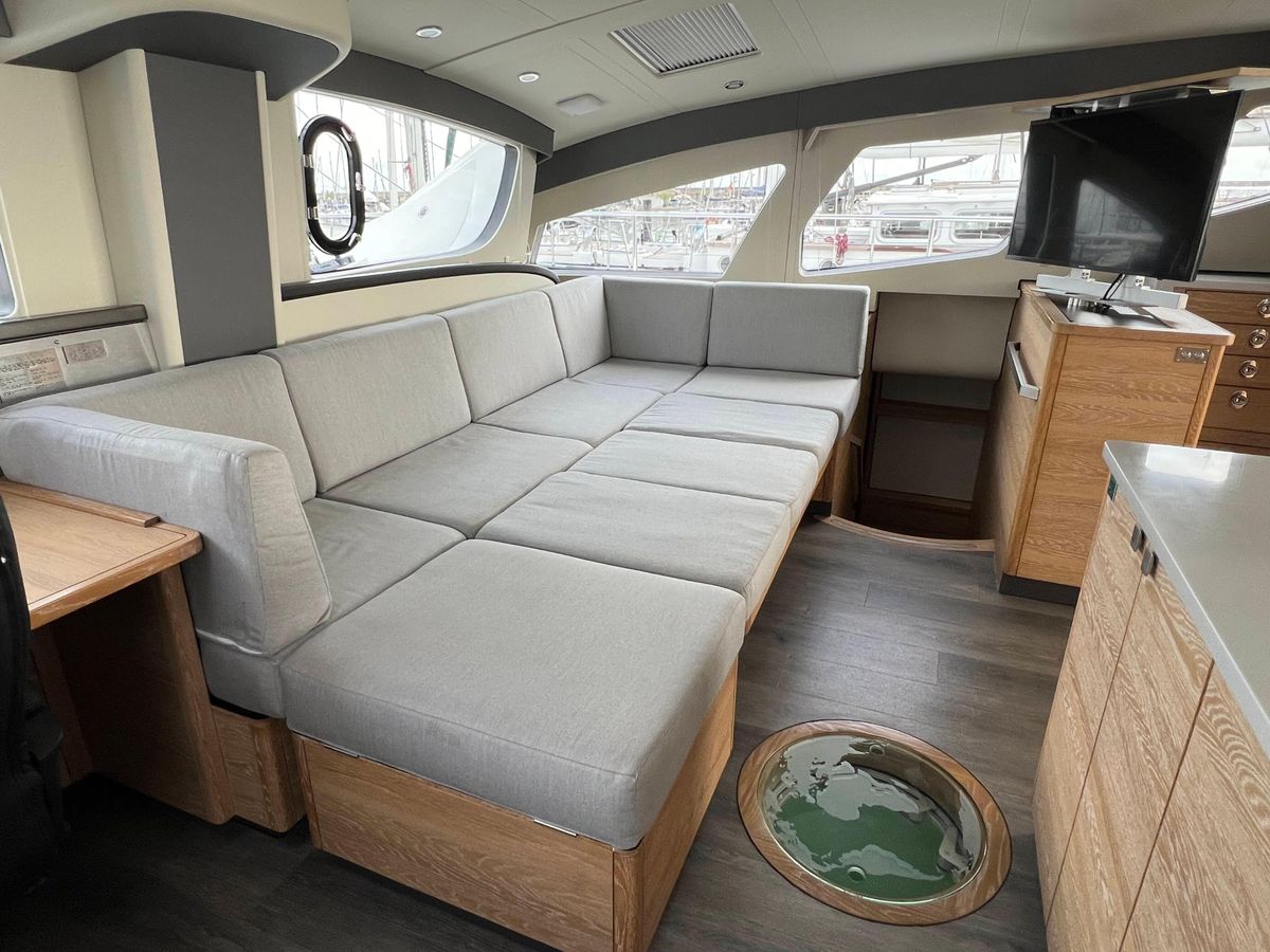 2022 Xquisite Yachts 53 