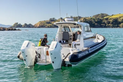 Protector 380 Targa - V10 400 HP w/ JPO