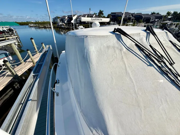  Yacht Photos Pics 2008 Tiara Yachts 3500 Sovran docked with Garmin equipment.