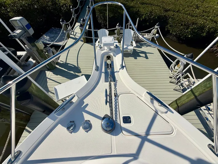  Yacht Photos Pics Bow view of 2008 Tiara Yachts 3500 Sovran at dock.