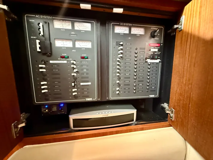  Yacht Photos Pics Electrical panel cabinet of Tiara Yachts 3500 Sovran 2008.