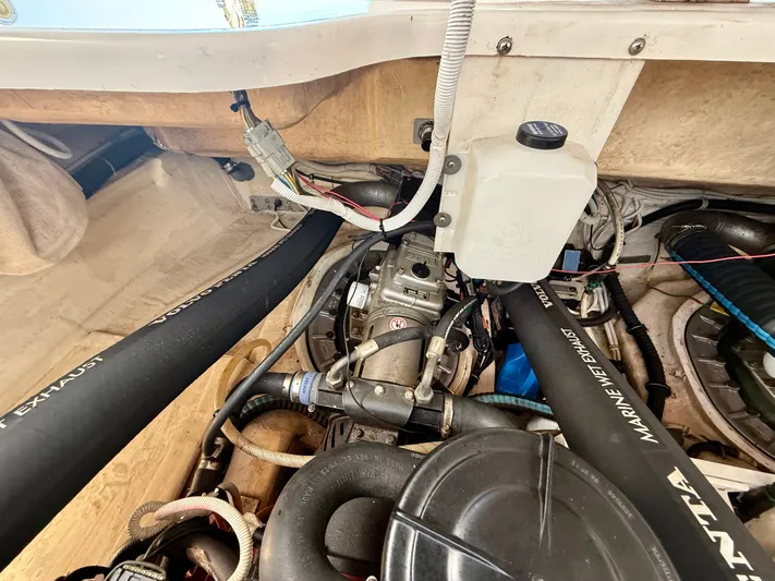  Yacht Photos Pics Engine compartment of 2008 Tiara Yachts 3500 Sovran.