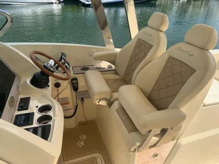  Yacht Photos Pics 2021 Chris-craft Calypso 30 - Image 8