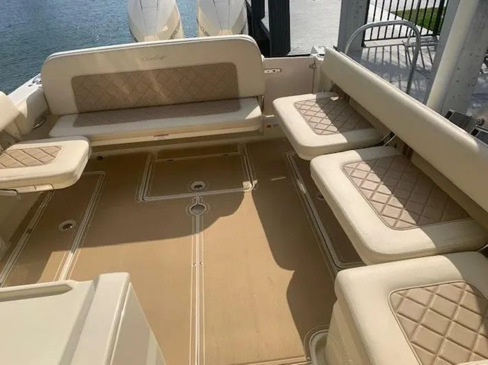  Yacht Photos Pics 2021 Chris-craft Calypso 30 - Image 5