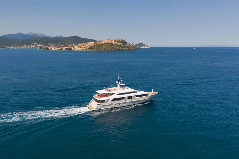  Yacht Photos Pics PROFILE