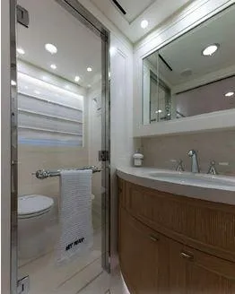  Yacht Photos Pics BATHROOM