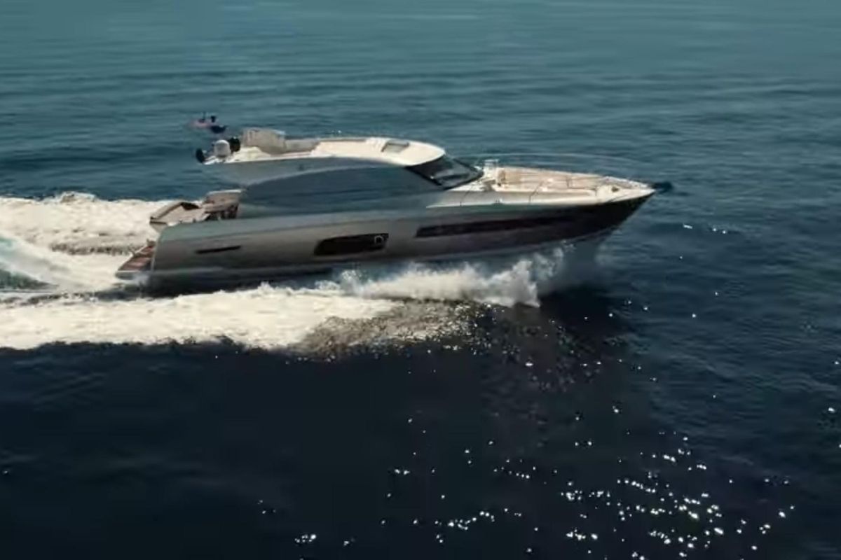 2013 Prestige 58 