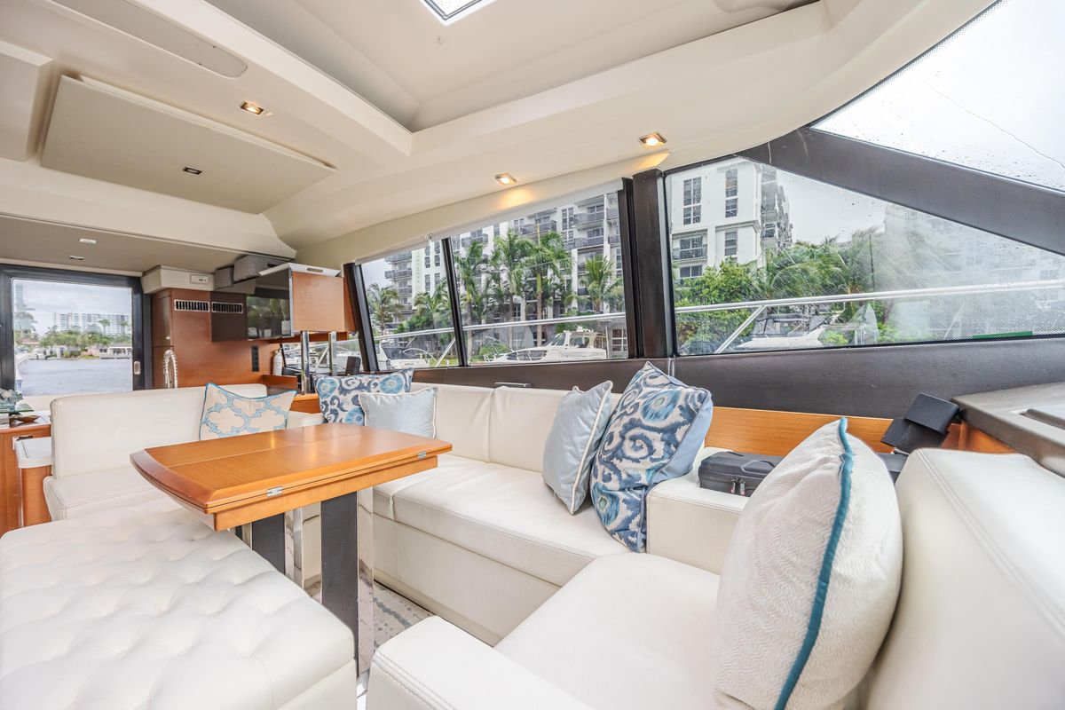 2013 Prestige 58 