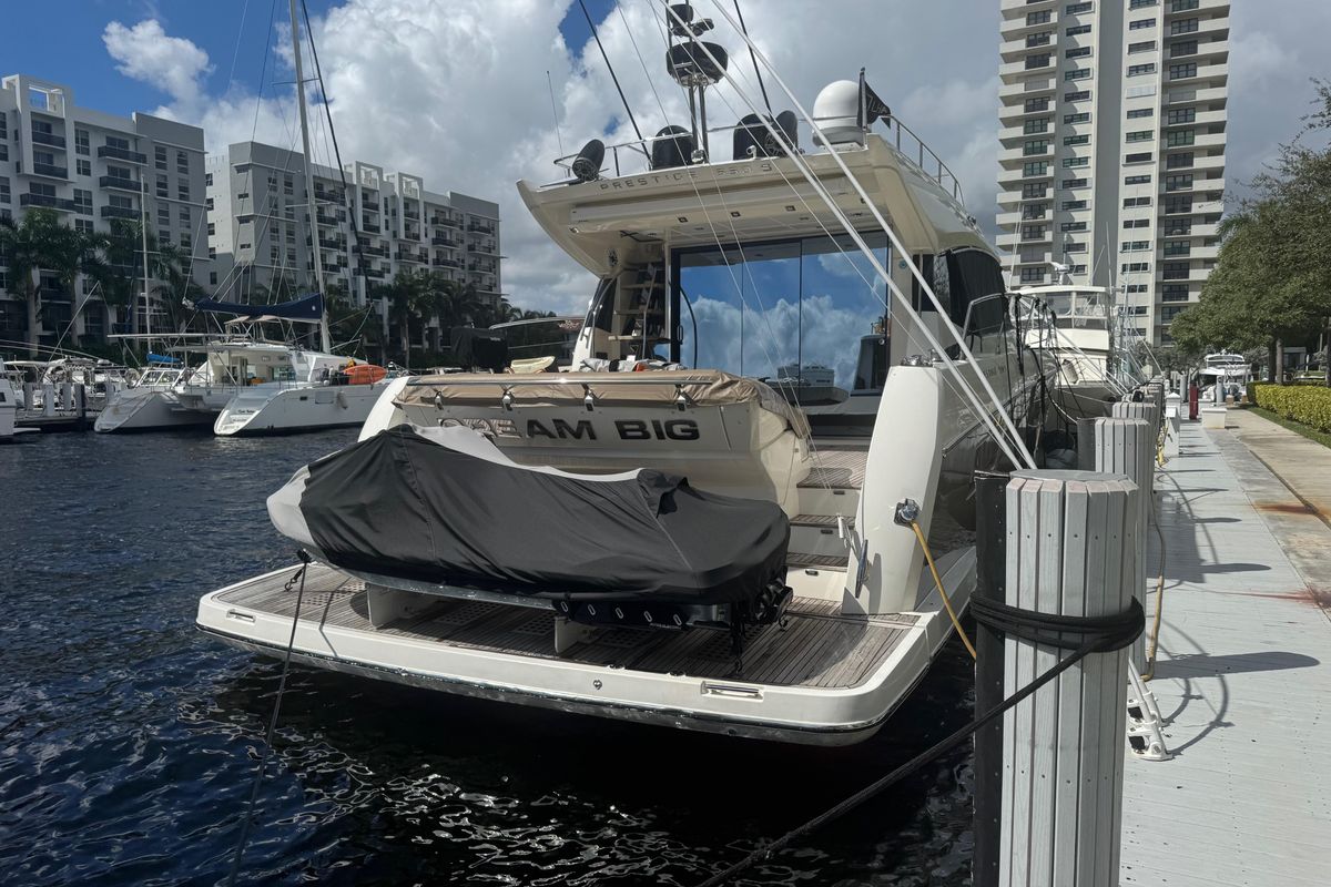2013 Prestige 58 