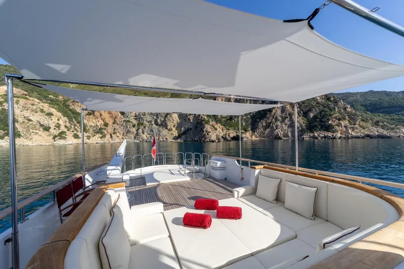  Yacht Photos Pics Moonen 85