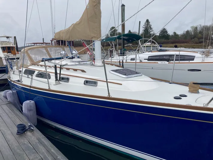 Quest Yacht Photos Pics 