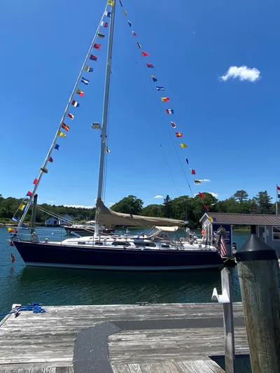 Quest Yacht Photos Pics 