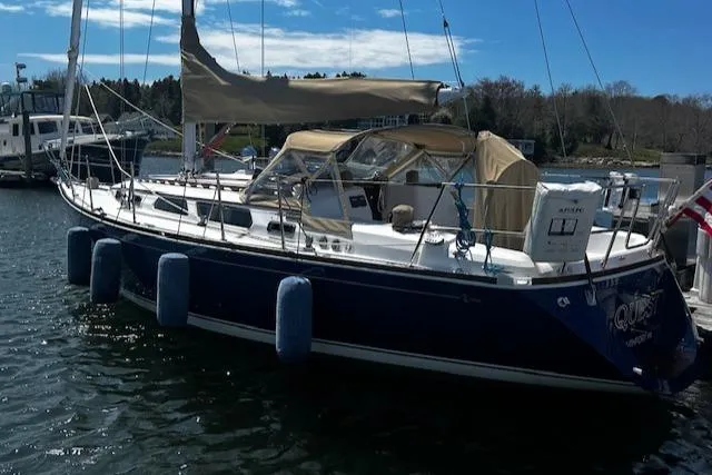 Quest Yacht Photos Pics 