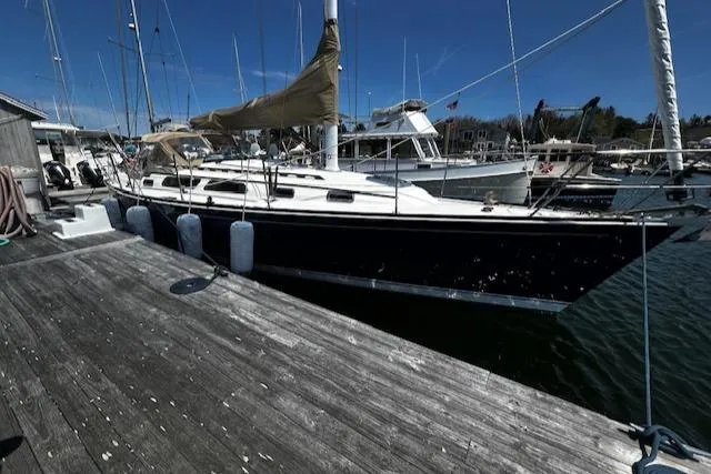 Quest Yacht Photos Pics 