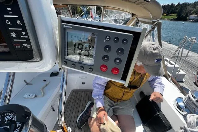 Quest Yacht Photos Pics 