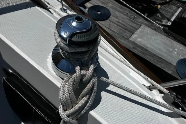 Quest Yacht Photos Pics 