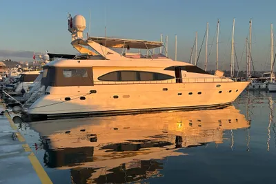 Azimut 78 Ultra Motoryacht