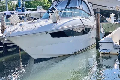 Sea Ray 330 Sundancer